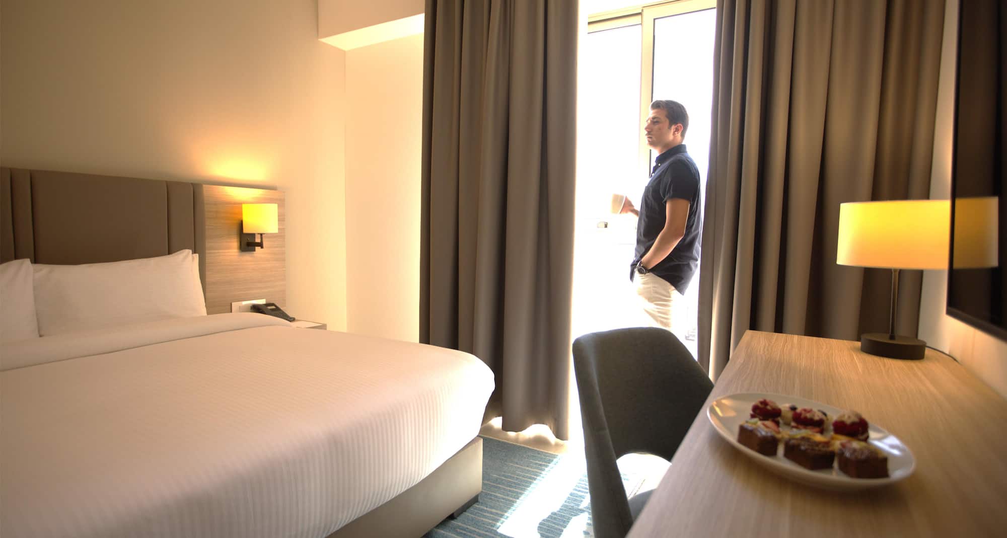 GOLDEN TULIP AMMAN - Deluxe king bed