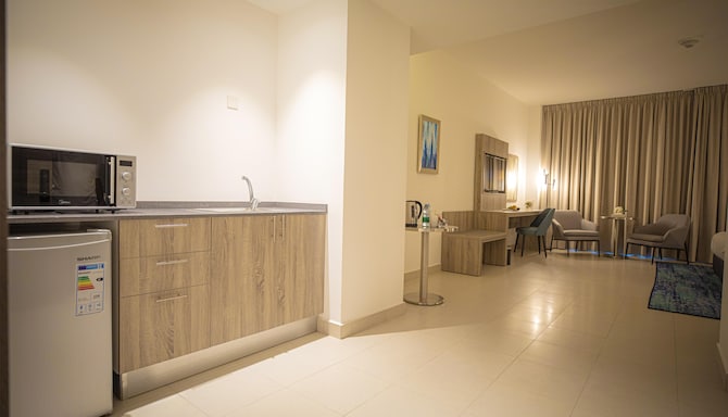 GOLDEN TULIP AMMAN - tulip studio