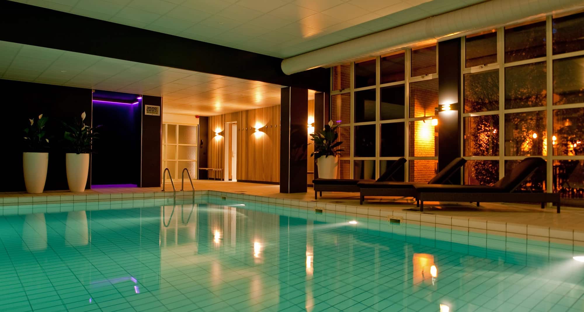 Golden Tulip Ampt van Nijkerk Hotel - Zwembadzicht