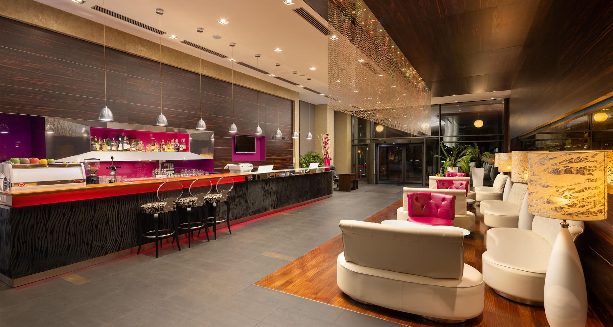 Golden Tulip Ana Dome - Bar