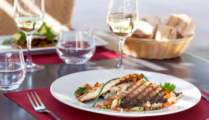 GOLDEN TULIP AVIGNON LE PARADOU - Gourmet Meals