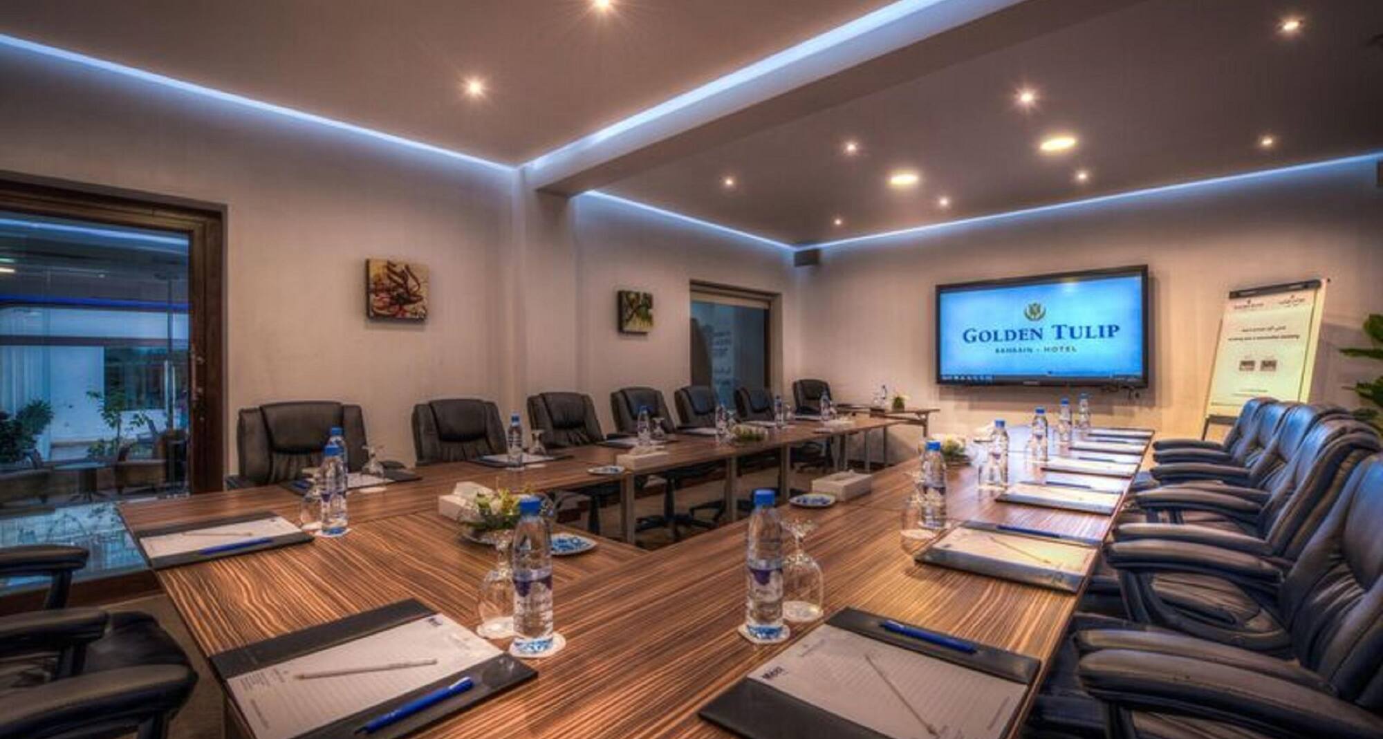 Golden Tulip Bahrain - Library Meeting Room