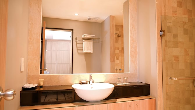 GOLDEN TULIP BALIKPAPAN HOTEL & SUITES