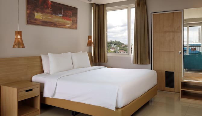 GOLDEN TULIP BALIKPAPAN HOTEL & SUITES - Guest room