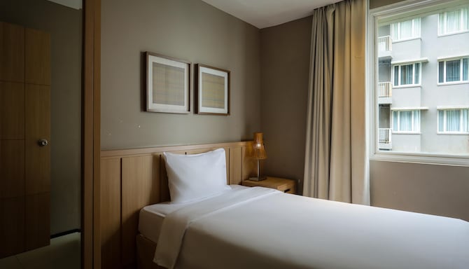 GOLDEN TULIP BALIKPAPAN HOTEL & SUITES - Junior Suite Room,