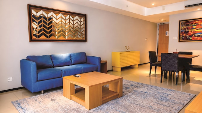 GOLDEN TULIP BALIKPAPAN HOTEL & SUITES - Golden Suite Room