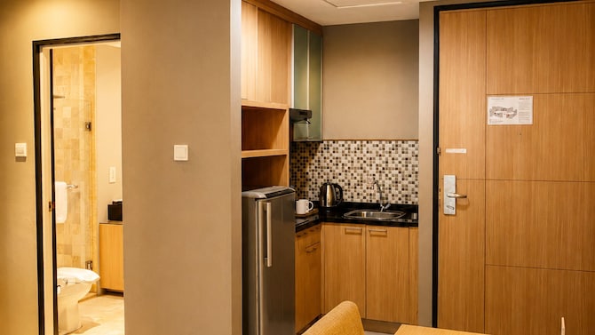 GOLDEN TULIP BALIKPAPAN HOTEL & SUITES - Deluxe Room