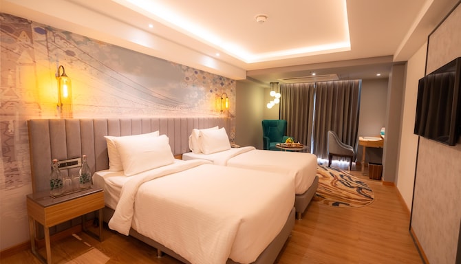 GOLDEN TULIP BHOPAL - DT