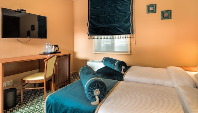 Golden Tulip Borjomi - Deluxe twin r