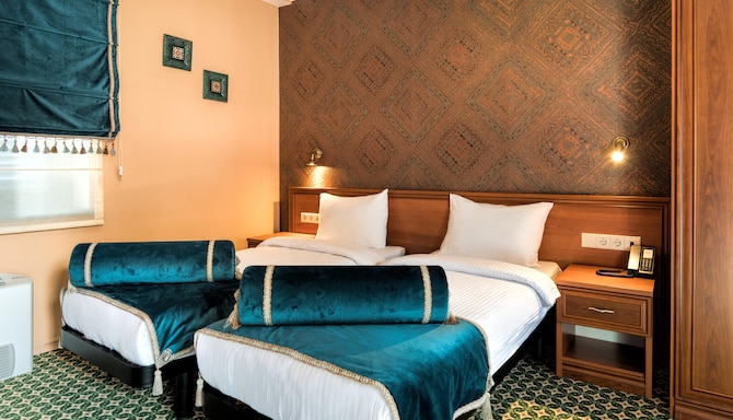 Golden Tulip Borjomi - Deluxe Twin