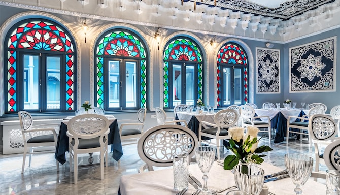 Golden Tulip Borjomi - Restaurant Arfaye