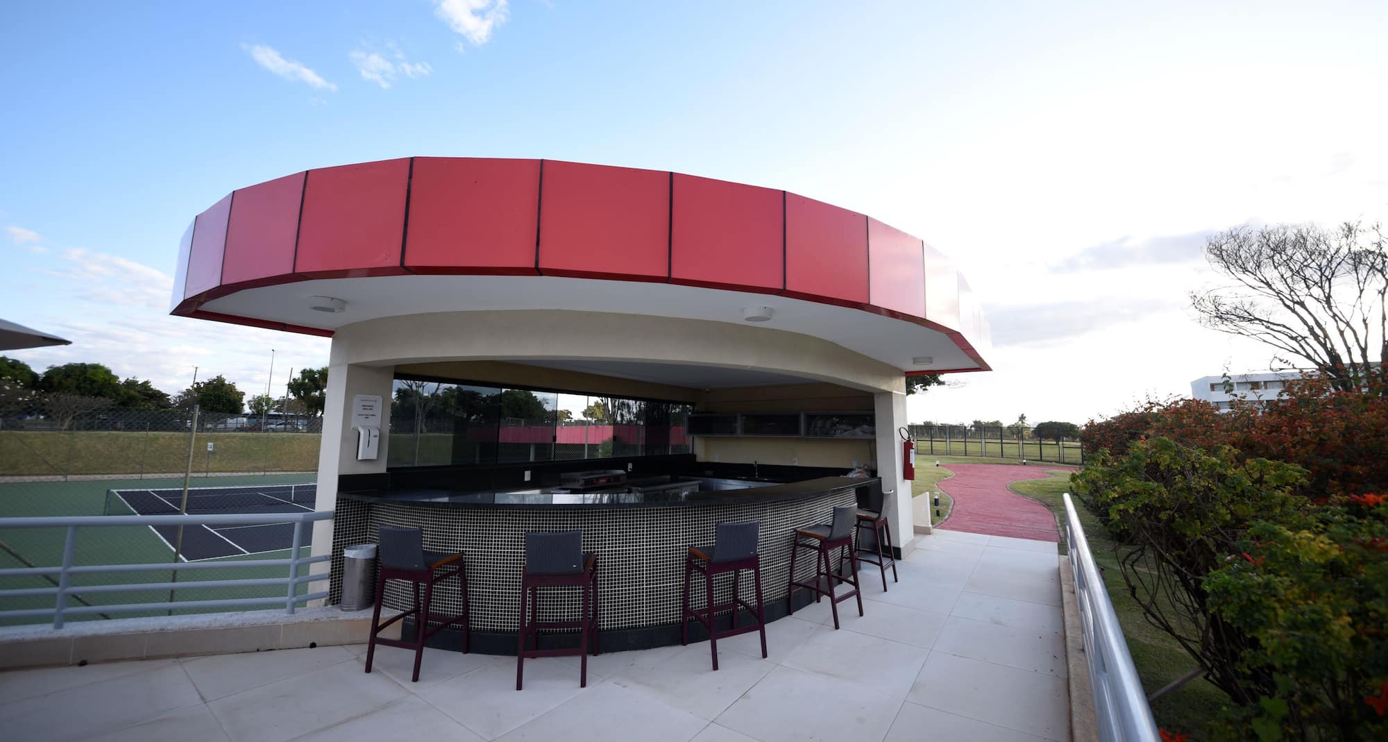 Golden Tulip Brasilia Alvorada - Pool bar