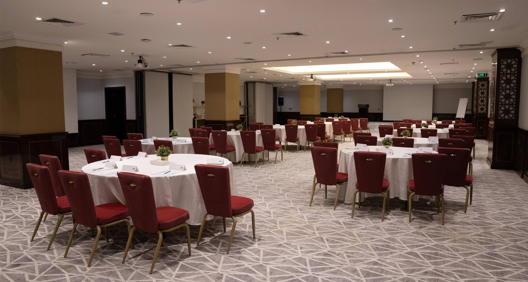 Golden Tulip Buraidah - Al Janadriyah Meeting Room