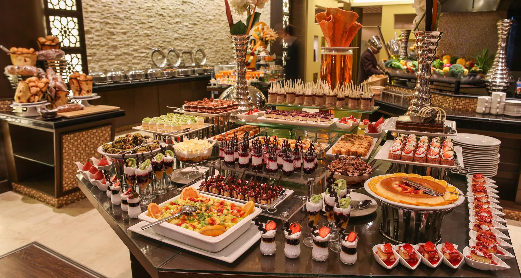 Golden Tulip Buraidah - مطعم