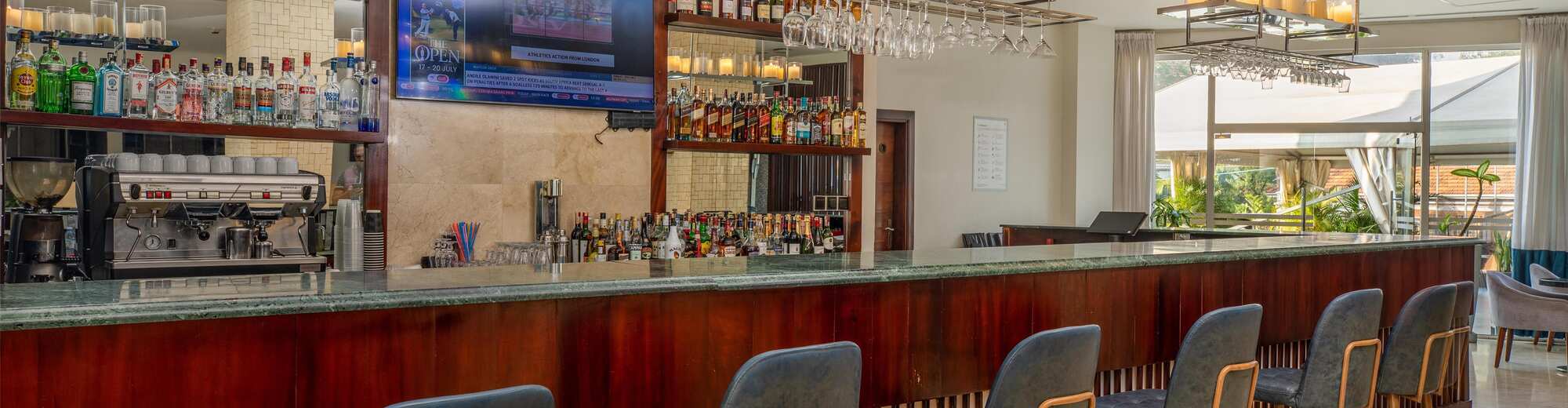 GOLDEN TULIP CANAAN KAMPALA - Canaan Bar