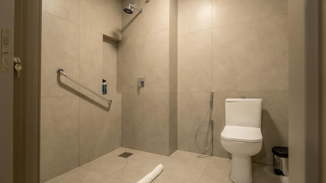 Golden Tulip Canela - banheiro suite