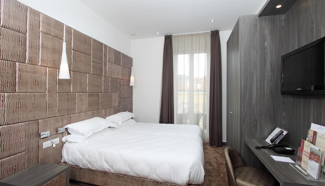 Golden Tulip Cannes Hotel de Paris - Hotel Cannes de Paris chambre Balcon