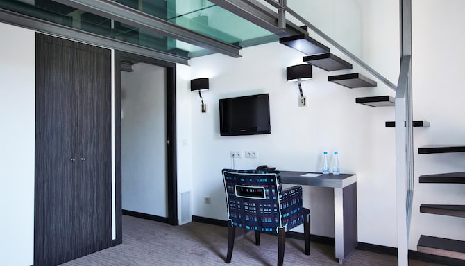 Golden Tulip Cannes Hotel de Paris - Hotel-de-paris-cannes-suite-duplex-g