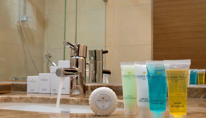 Golden Tulip Corniche Dammam - Golden Tulip Corniche Dammam - Bathroom