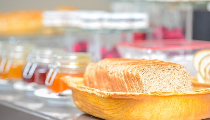 Golden Tulip Corniche Dammam - Buffet Breakfast