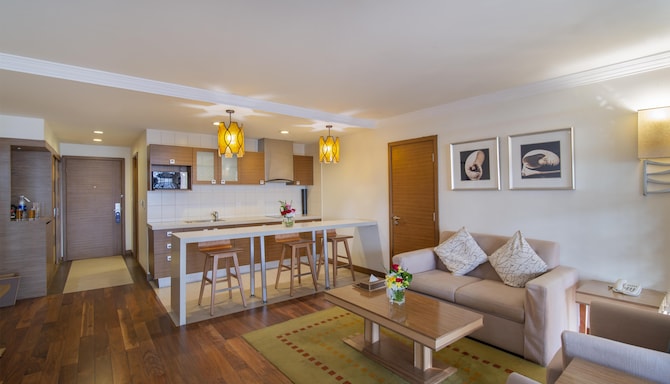 Golden Tulip Corniche Dammam - جناح مطبخ / مطبخ صغير