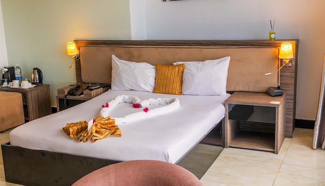 Golden Tulip Dar City Center - Deluxe room