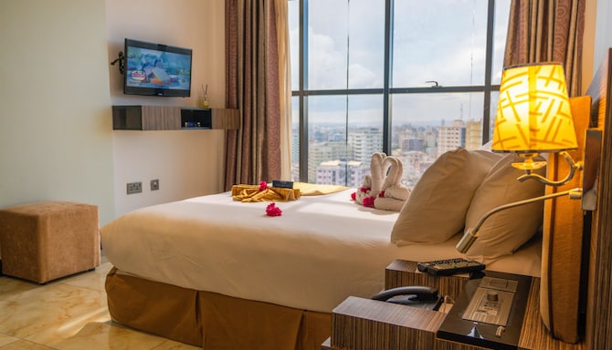 Golden Tulip Dar City Center - Guest Room