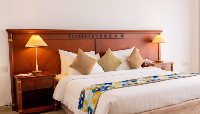 Golden Tulip Dar Es Salaam - Chambres / Logements