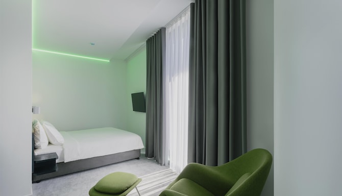 GOLDEN TULIP DESIGN TBILISI - DELUXE 4
