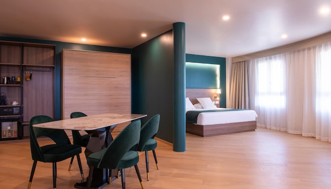 GOLDEN TULIP DIEPPE - Cohen GOLDEN TULIP DIEPP