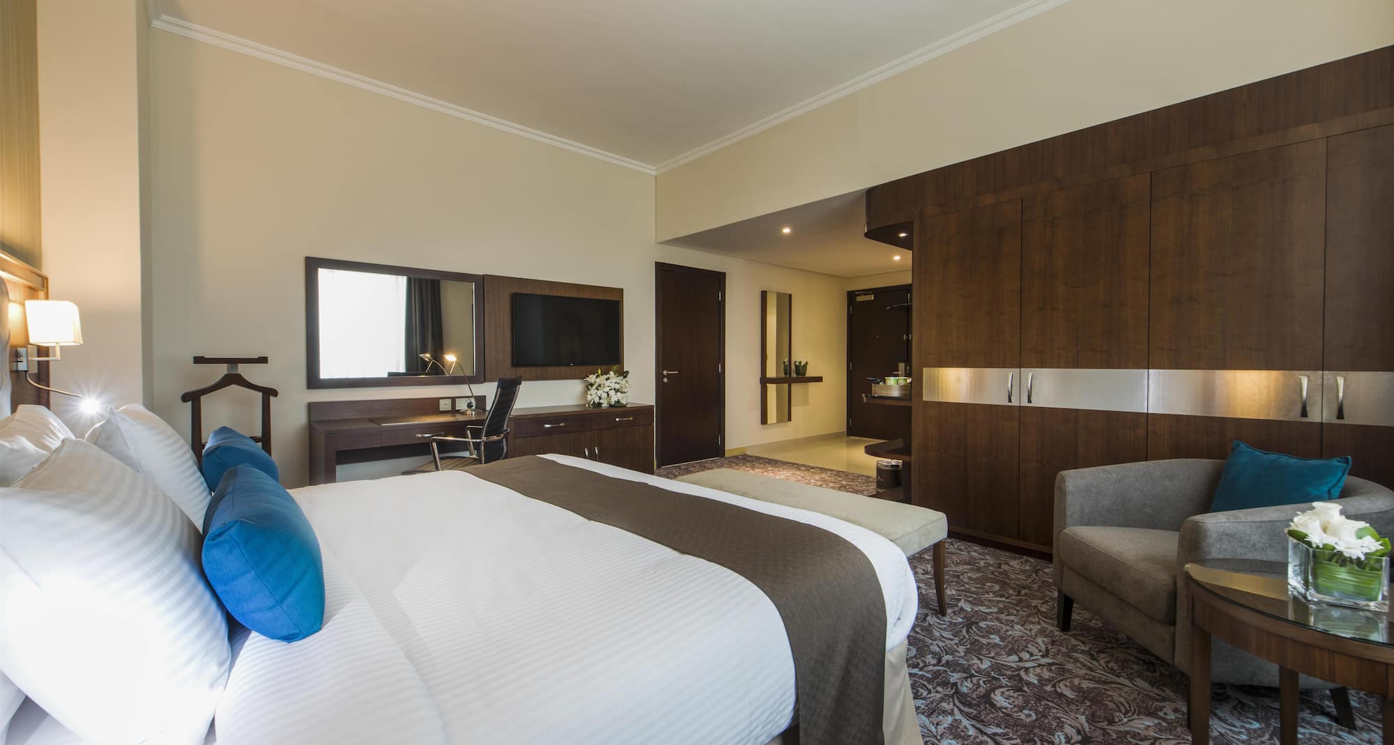 Golden Tulip Doha - Exec King