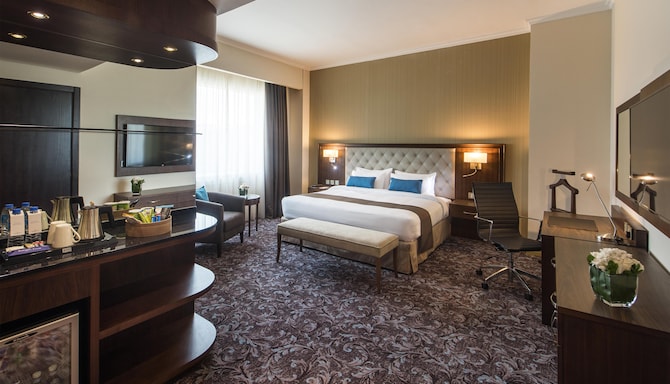 Golden Tulip Doha - Exec King