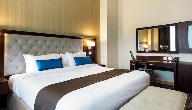 Golden Tulip Doha - Exec King