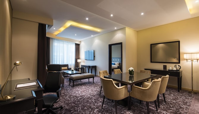 Golden Tulip Doha - Royal Suite