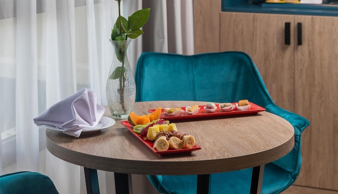 Golden Tulip El Mechtel - Guest room amenity