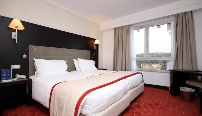 Golden Tulip El Mechtel - Golden Tulip El Mechtel De-Luxe Room
