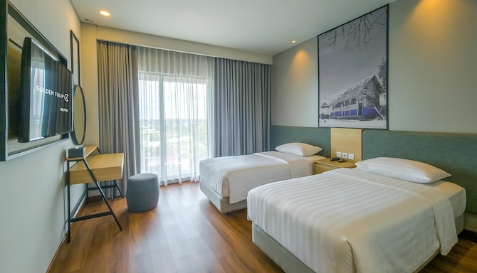 Grand Deluxe Sea View Twin