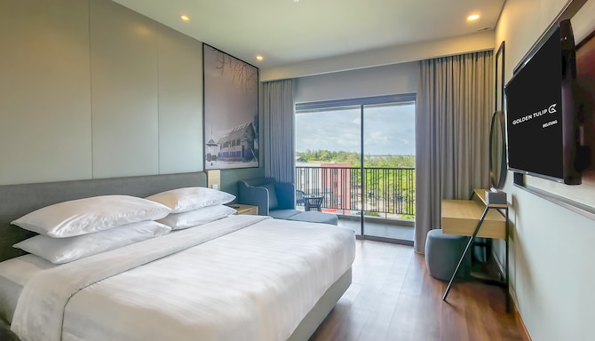 Grand Deluxe Sea View Queen