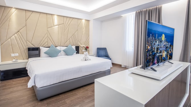 GOLDEN TULIP ESSENTIAL MAKASSAR