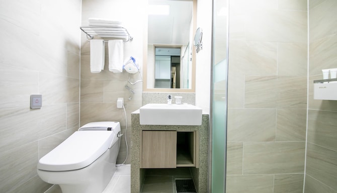 GOLDEN TULIP ESSENTIAL NAMGANG