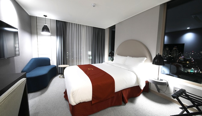 GOLDEN TULIP ESSENTIAL NAMGANG