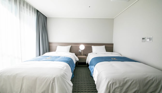 GOLDEN TULIP ESSENTIAL NAMGANG