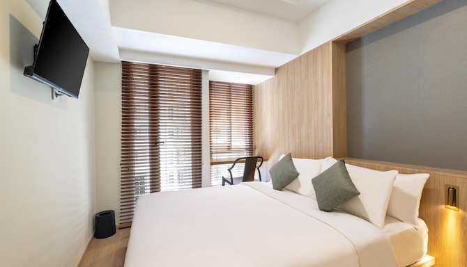 Golden Tulip Essential PIK2 Jakarta - Studio Room 2
