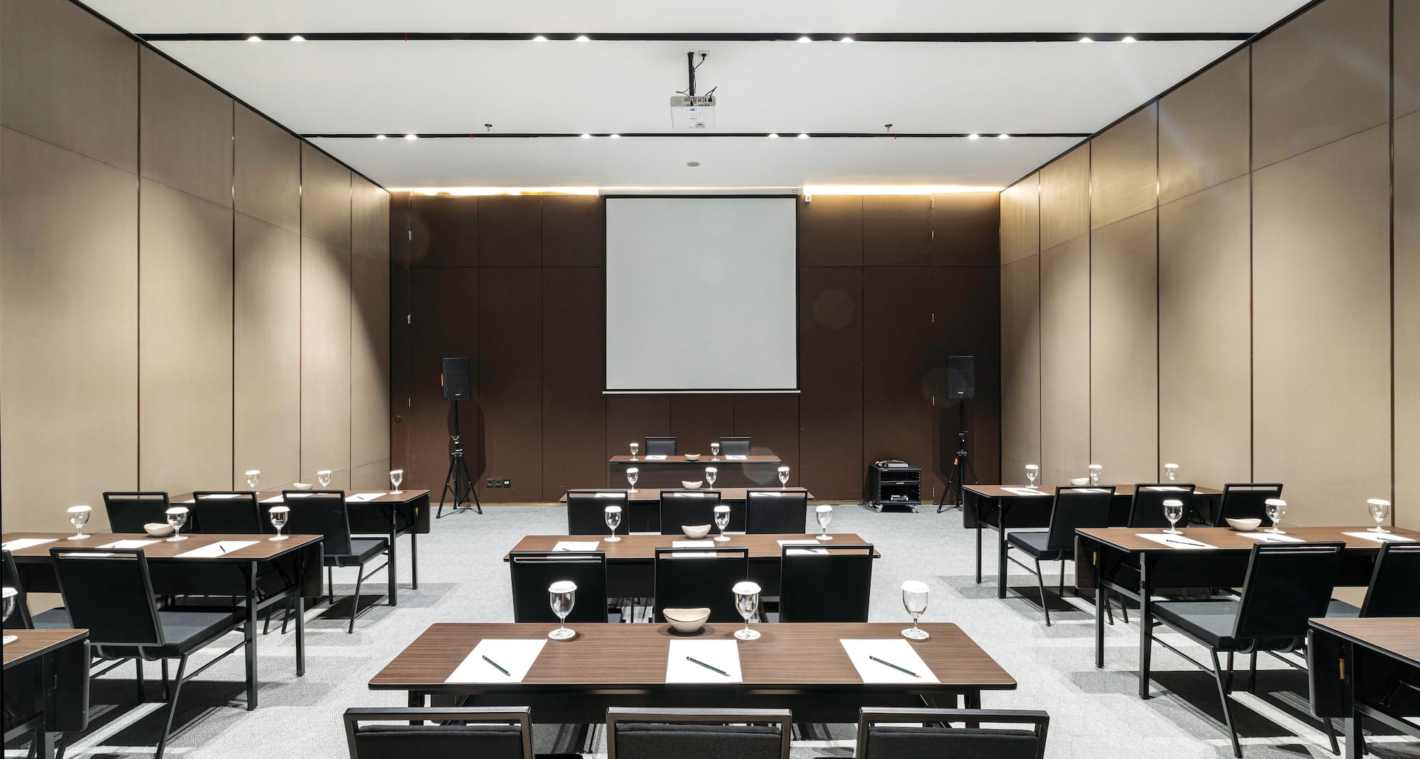 Golden Tulip Essential PIK2 Jakarta - Meeting Room 3
