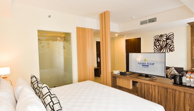 GOLDEN TULIP ESSENTIAL TANGERANG - Junior Suite