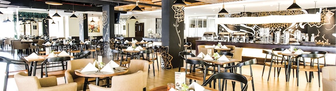 GOLDEN TULIP ESSENTIAL TANGERANG - Restaurant Header