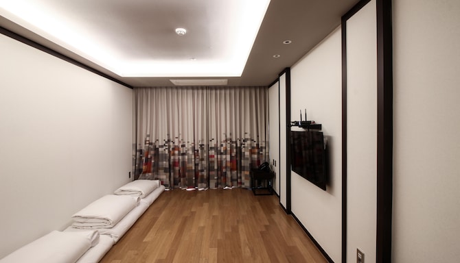 GOLDEN TULIP EVER YONGIN - DELUXE ONDOL