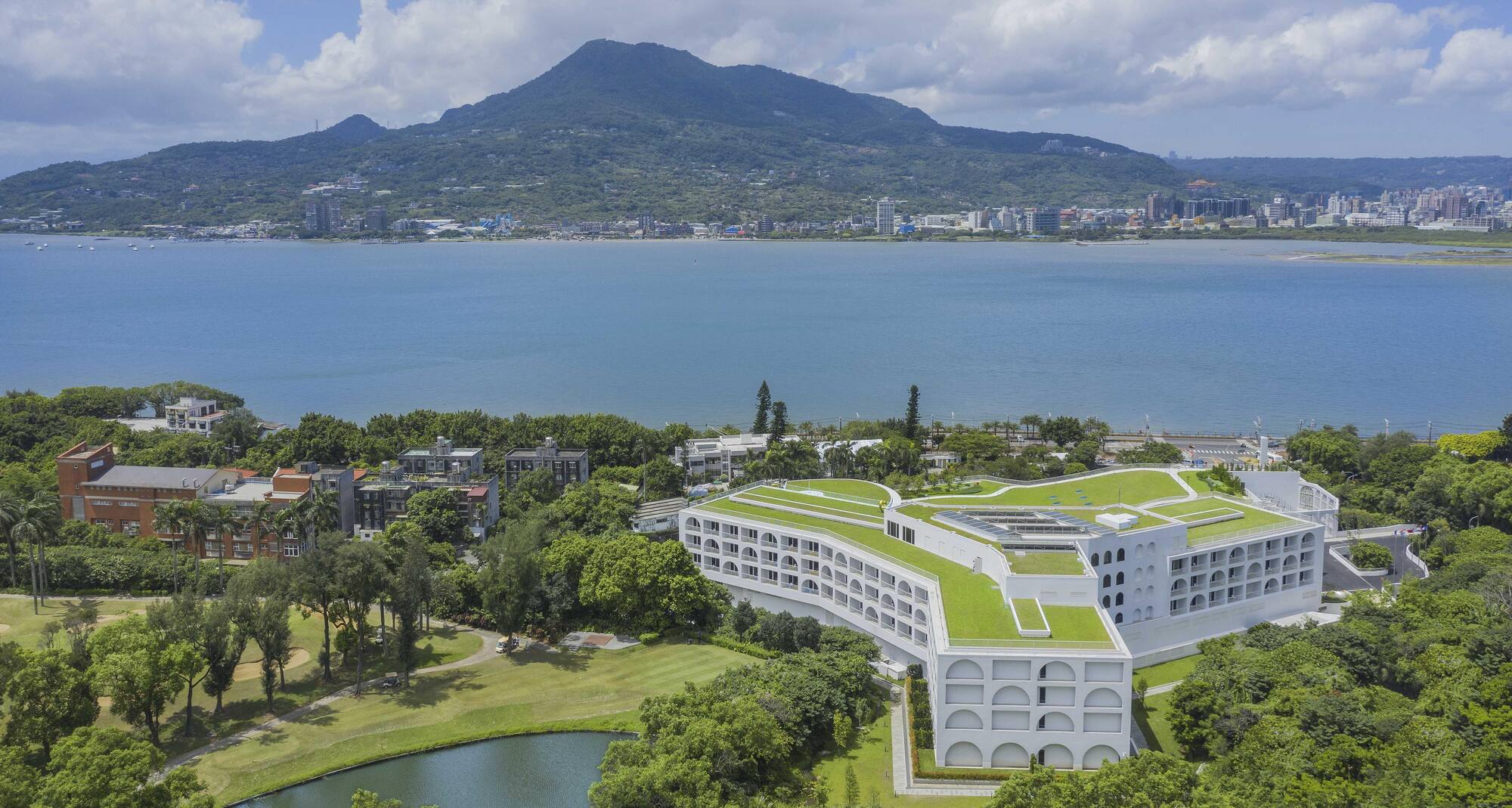 FAB GREEN VILLAGE - GOLDEN TULIP FAB HOTEL NEW TAIPEI
