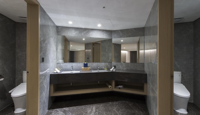 GOLDEN TULIP FAB HOTEL NEW TAIPEI - Family Suite