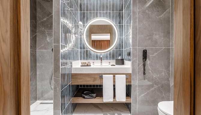 GOLDEN TULIP GEBKIM KOCAELI - Standart Bath